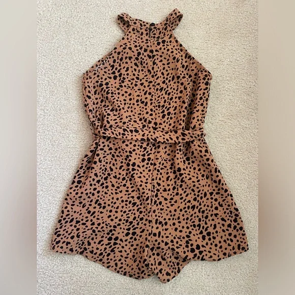 SHEIN Brown and Black Leopard Print Kids Romper - Picture 6 of 6